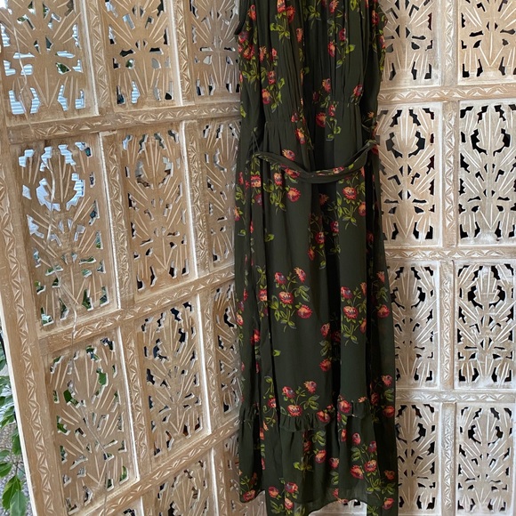 Point Sur floral midi dress - Picture 2 of 3